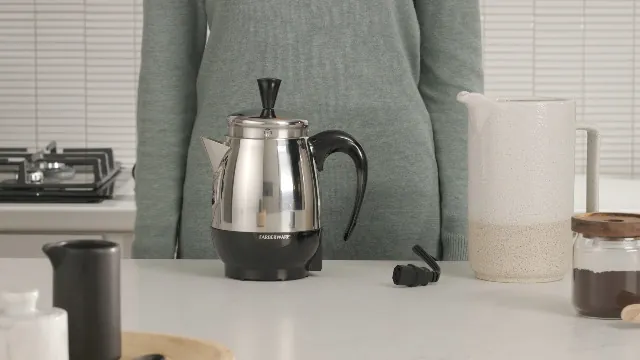 Farberware FCP240 Review: 4-Cup Coffee Percolator image 8