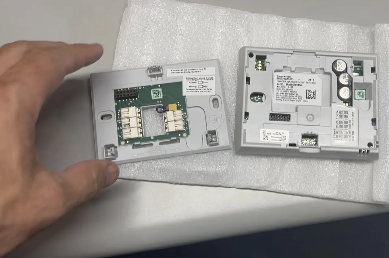 Honeywell TH9320WF5003 Wi-Fi Thermostat Review image 3