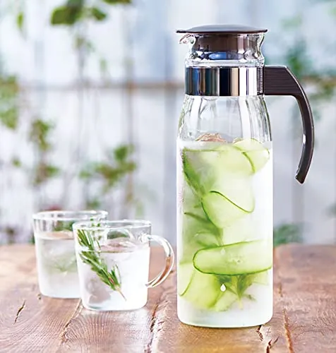 Hario Slim Water Jug 1400ml Review: Fridge Storage image 8