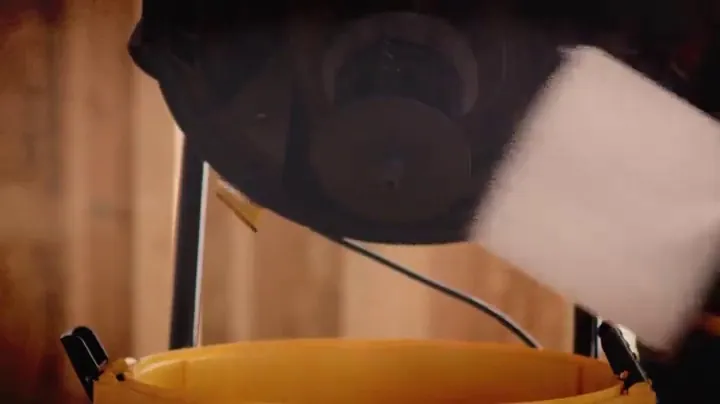 DEWALT DXV16PA Review: 16-Gallon Shop Vacuum image 8