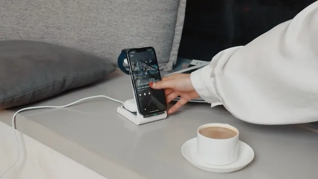JoyGeek 3-in-1 Wireless Charging Station Review image 7