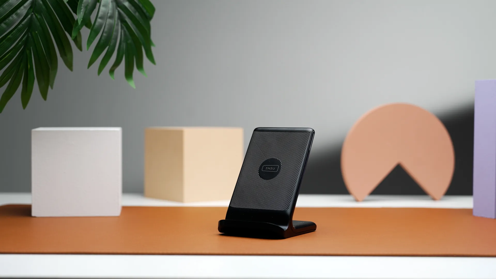 INIU Wireless Charger Review: 15W Stand, Value and Use image 7