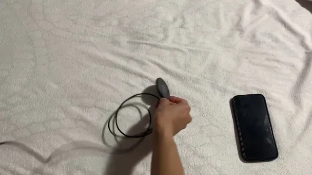 JSAUX Charger for iPhone 17 Review: MagSafe Charging Pad image 7