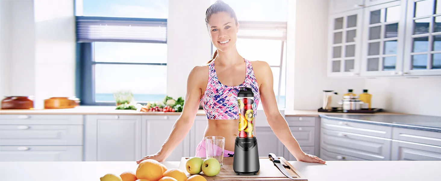La Reveuse Smoothie Blender Review: 300W Personal Blender image 9