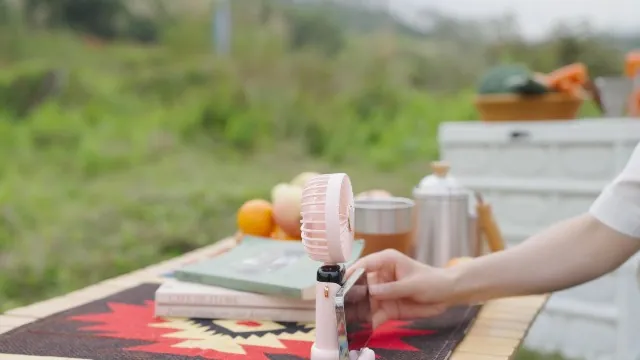 Koonie Portable Handheld Fan Review: Portable Cooling image 8